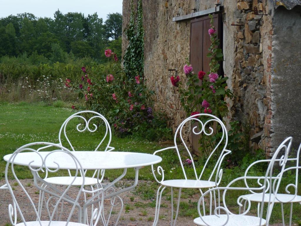 Chambres D'Hotes Le Chateau Rouge Saint-Germain-sur-Moine Dış mekan fotoğraf